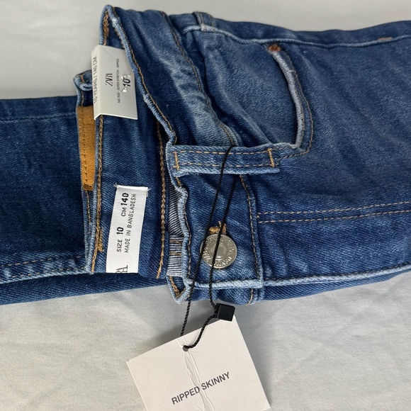 NWT Zara Kids Girls Ripped Skinny Jeans Raw Hem – Size 10 - Picture 6 of 14